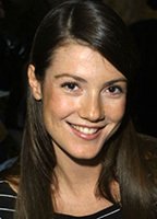 Zoe Mclellan