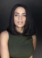 Leslie Lluvet