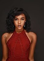 Nia Holloway