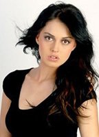 Paola Loya