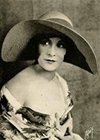 Virginia Valli