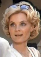 Jennifer Holmes