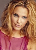 Leslie Bibb