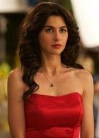 Nesrin Cavadzade