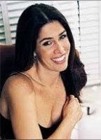 Paula Lavigne