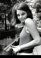 Tina Aumont