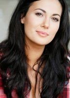 Yasmine Akram