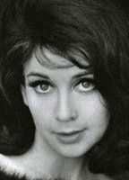Anjanette Comer