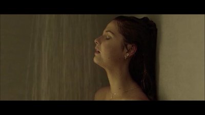 Stefanie Scott