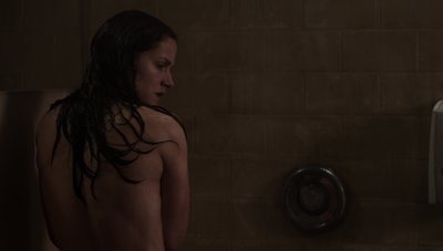 Kelly Overton
