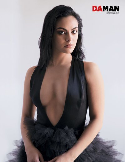 Camila Mendes