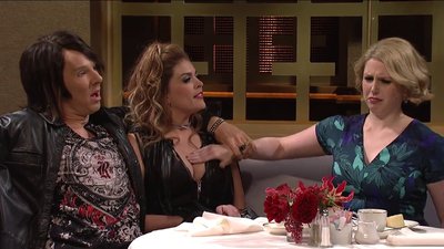 Cecily Strong