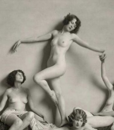 Marion Courtney