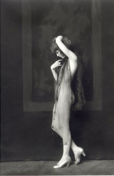 Marion Courtney