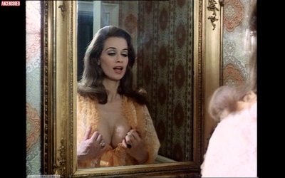 Valerie Leon