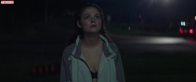 Stefanie Scott