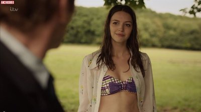 Ella Hunt