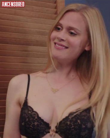 Janet Varney
