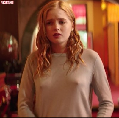 Ellie Bamber
