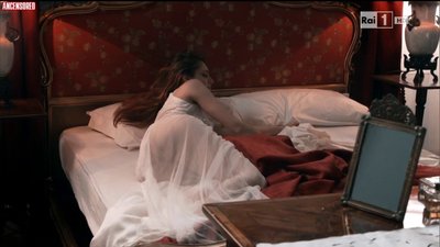Miriam Leone