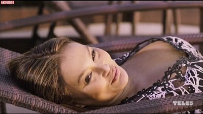 Tia Carrere