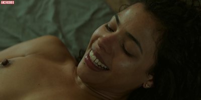 Zita Hanrot