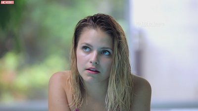 Sarah-Jeanne Labrosse