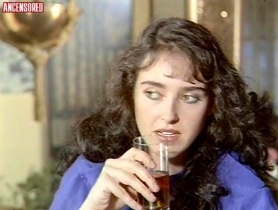 Yaprak Özdemiroglu