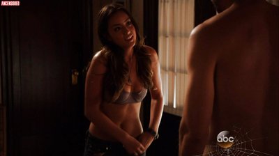 Chloe Bennet