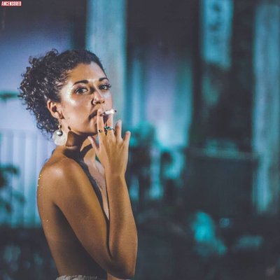 Thaís Loureiro