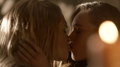 Alycia Debnam-Carey