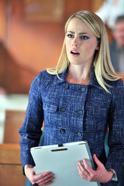 Аманда Шулл (Amanda Schull)