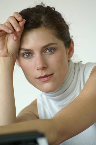 Angela Villar