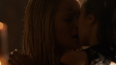 Alycia Debnam-Carey