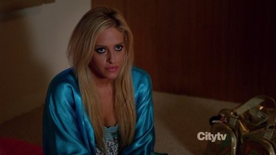 Carly Chaikin