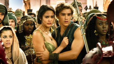Courtney Eaton