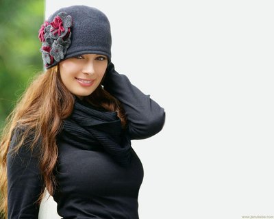 Evelyn Sharma