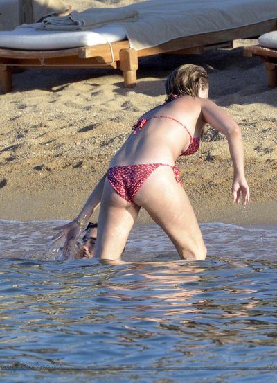 Emily VanCamp