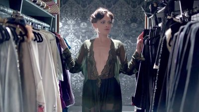 Lara Pulver