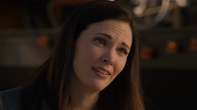 Laura Mennell