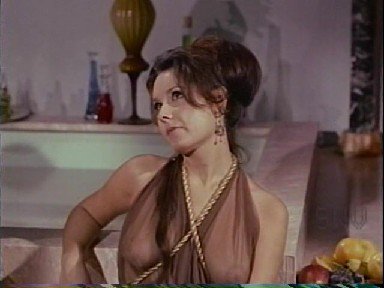 Мишель Триола (Michelle Triola)