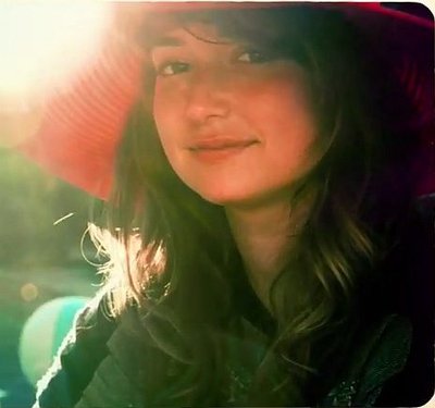 Milana Vayntrub