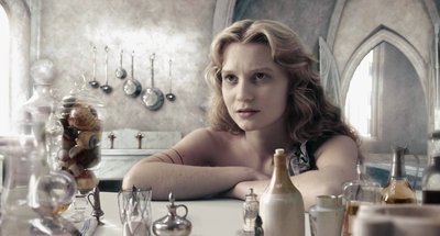 Mia Wasikowska