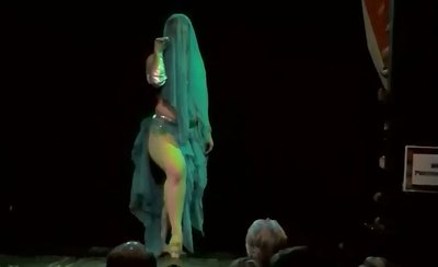 Ophelia Derriere
