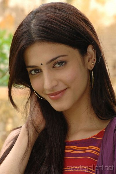 Шрути Хаасан (Shruti Haasan)
