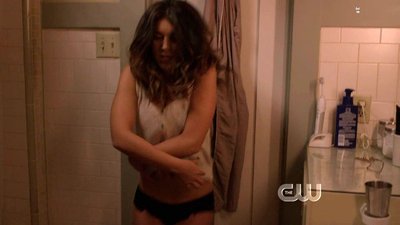 Shenae Grimes