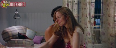 Laura Linney