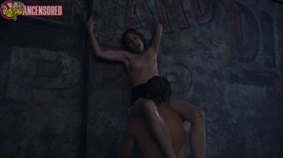 Nicki Aycox