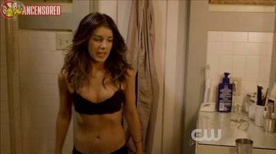 Shenae Grimes