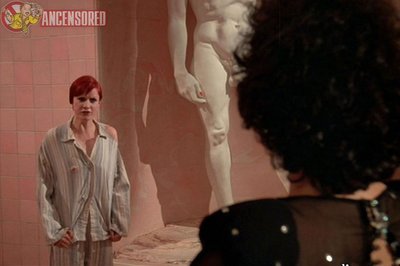 Nell Campbell